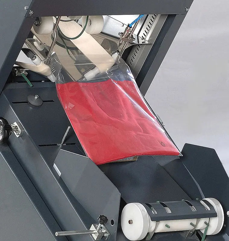 Thermotron PV 40 automatic packaging machine