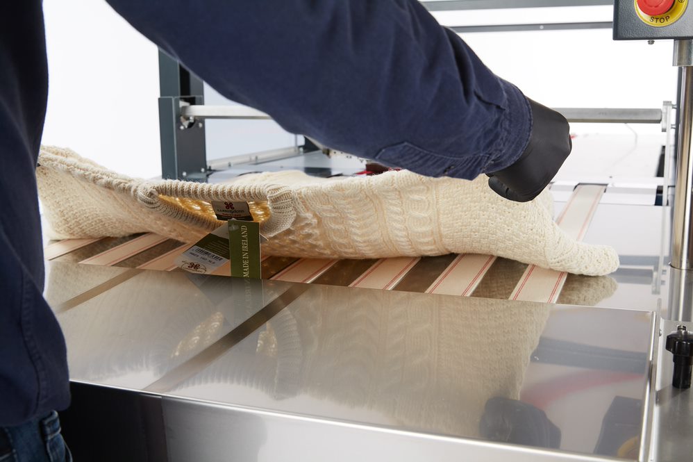 Thermotron STP 1000 automatic folding machine